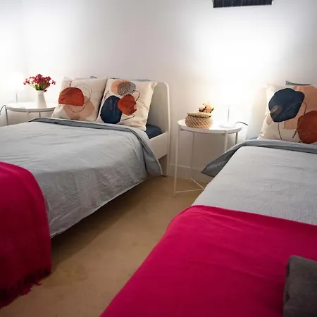Hostel Close To Sagrada Familia *