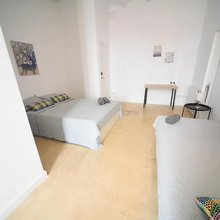 Close To Sagrada Familia Hostel